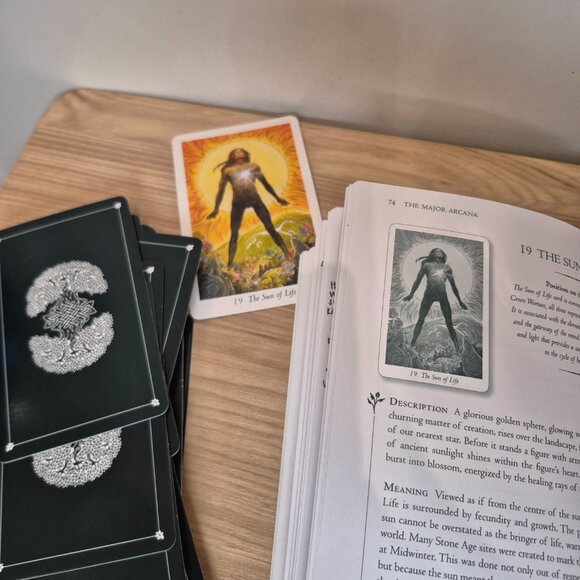 The Wildwood Tarot Deck with Guidebook - Picture 6 of 8
